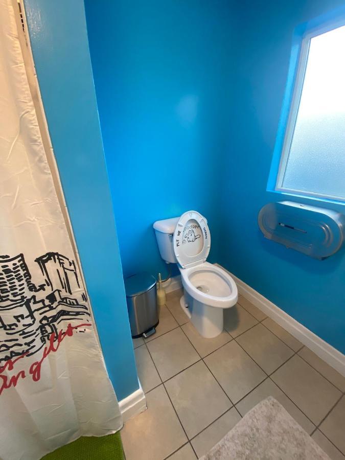 Private Large La Bedroom W Private Half-Bathroom - Ac - Wifi - Private Fridge Near Usc - Exposition Park - Usc Memorial Coliseum - Banc Of California Stadium - Downtown Los Angeles Dtla - University Of Southern California Usc! Exterior photo