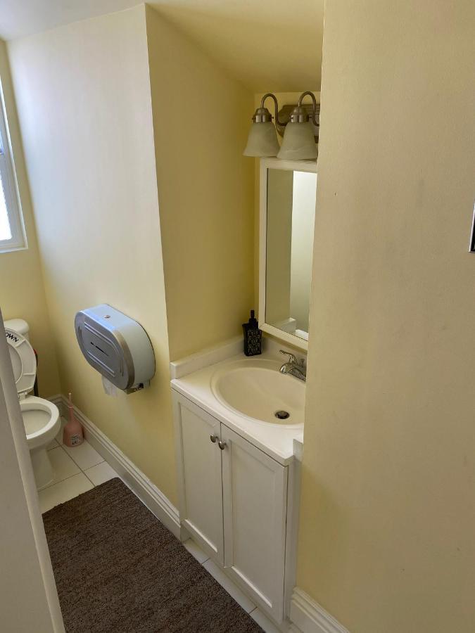 Private Large La Bedroom W Private Half-Bathroom - Ac - Wifi - Private Fridge Near Usc - Exposition Park - Usc Memorial Coliseum - Banc Of California Stadium - Downtown Los Angeles Dtla - University Of Southern California Usc! Exterior photo